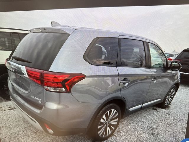 2019 Mitsubishi Outlander SE