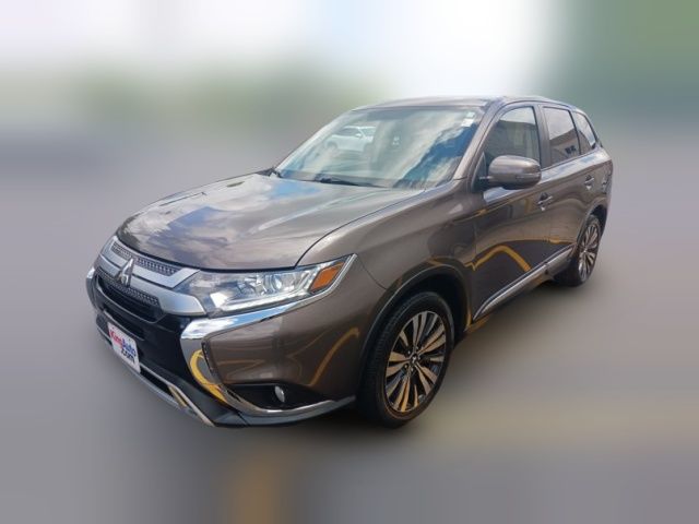 2019 Mitsubishi Outlander SE