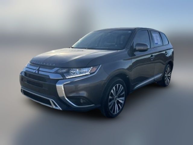 2019 Mitsubishi Outlander SE