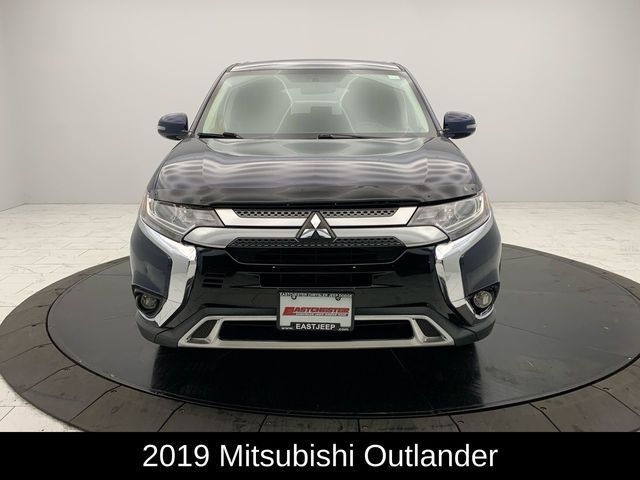 2019 Mitsubishi Outlander SE