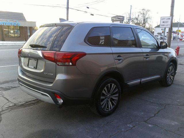 2019 Mitsubishi Outlander 