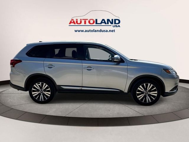 2019 Mitsubishi Outlander SE