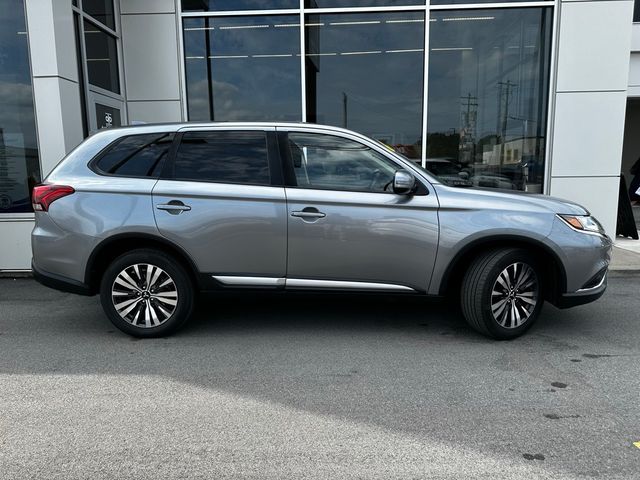 2019 Mitsubishi Outlander SE