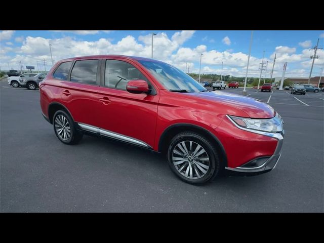 2019 Mitsubishi Outlander SE