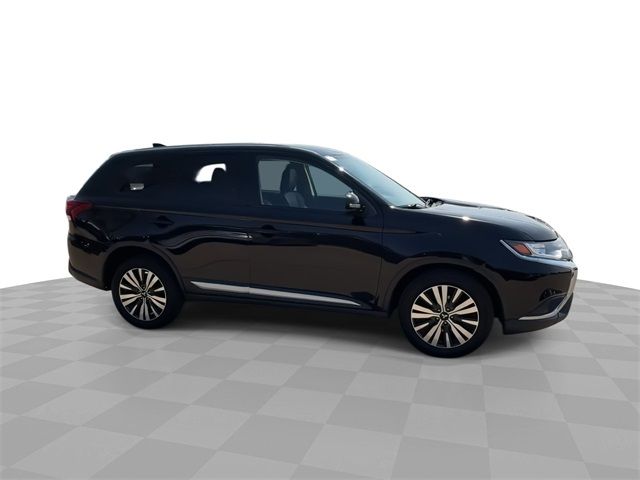 2019 Mitsubishi Outlander SE