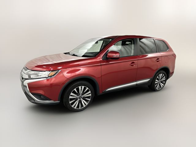 2019 Mitsubishi Outlander SE
