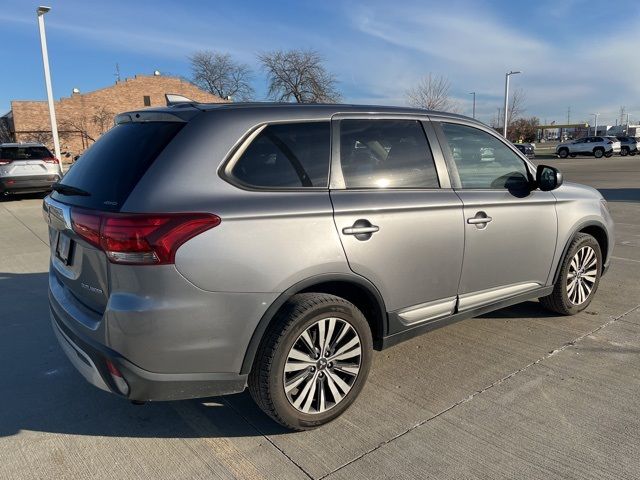 2019 Mitsubishi Outlander ES