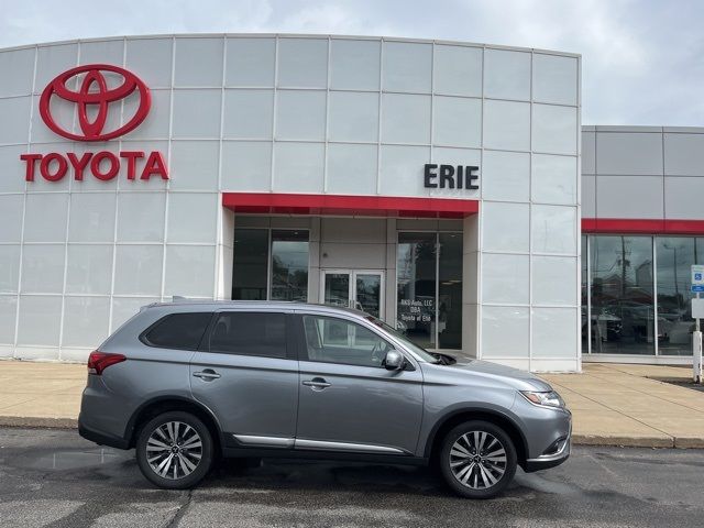 2019 Mitsubishi Outlander SE