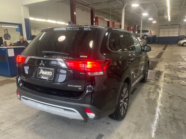 2019 Mitsubishi Outlander SE