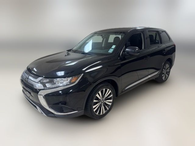 2019 Mitsubishi Outlander ES