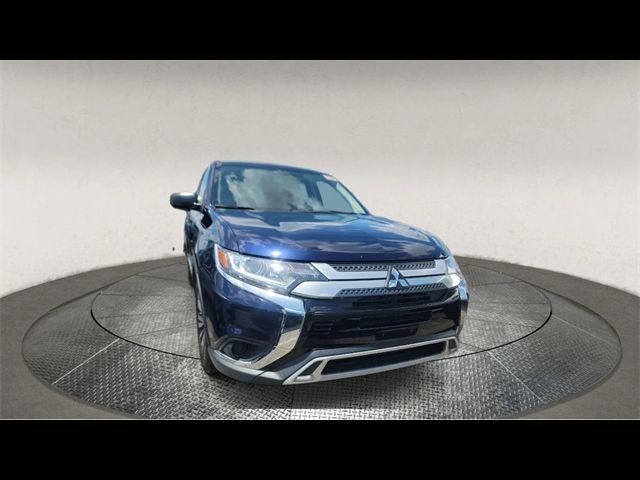 2019 Mitsubishi Outlander ES