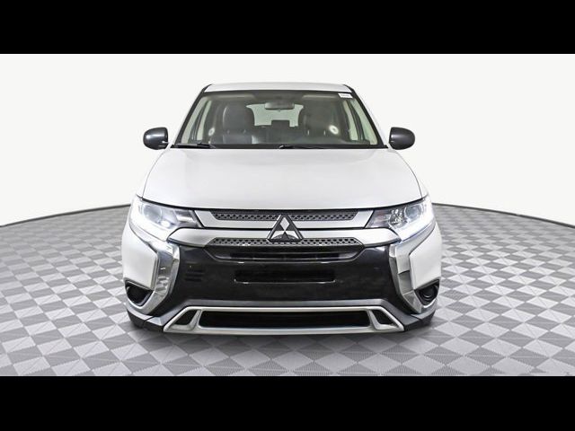 2019 Mitsubishi Outlander ES