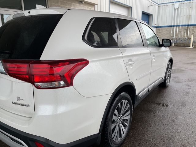 2019 Mitsubishi Outlander ES