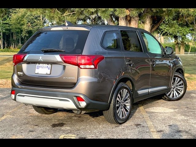 2019 Mitsubishi Outlander ES