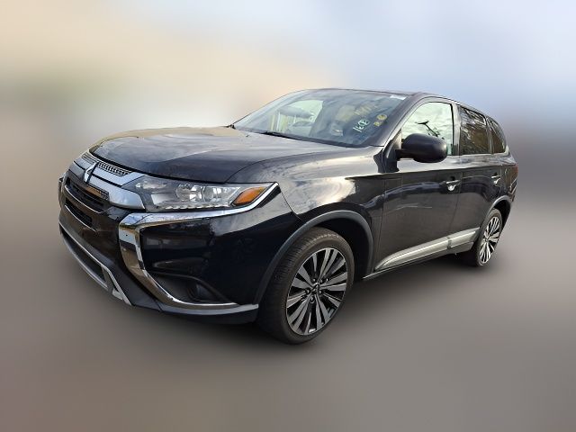 2019 Mitsubishi Outlander ES