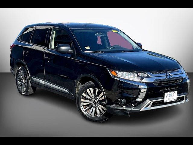 2019 Mitsubishi Outlander ES