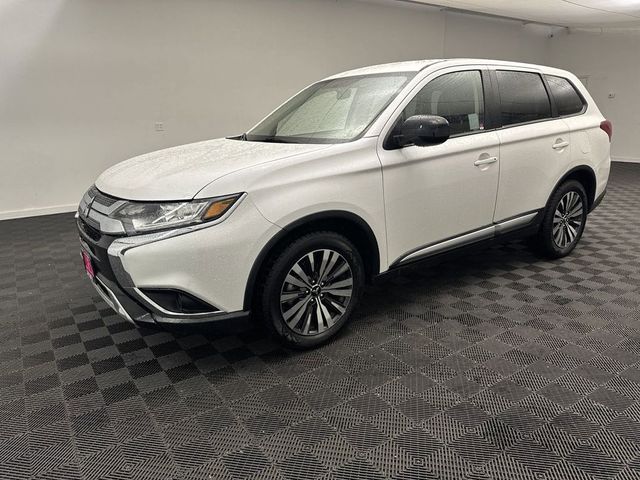 2019 Mitsubishi Outlander ES