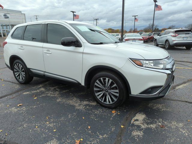 2019 Mitsubishi Outlander ES