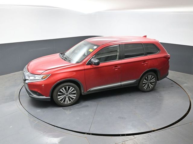 2019 Mitsubishi Outlander ES
