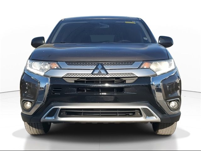 2019 Mitsubishi Outlander ES