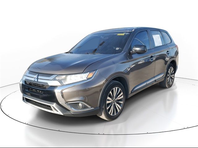 2019 Mitsubishi Outlander ES