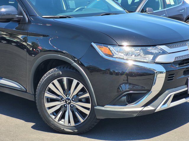 2019 Mitsubishi Outlander ES