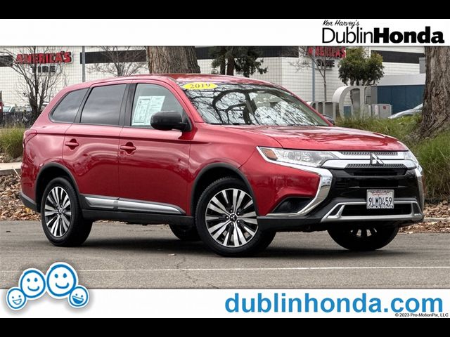 2019 Mitsubishi Outlander ES