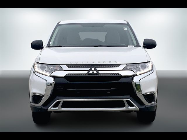 2019 Mitsubishi Outlander ES