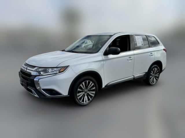 2019 Mitsubishi Outlander ES