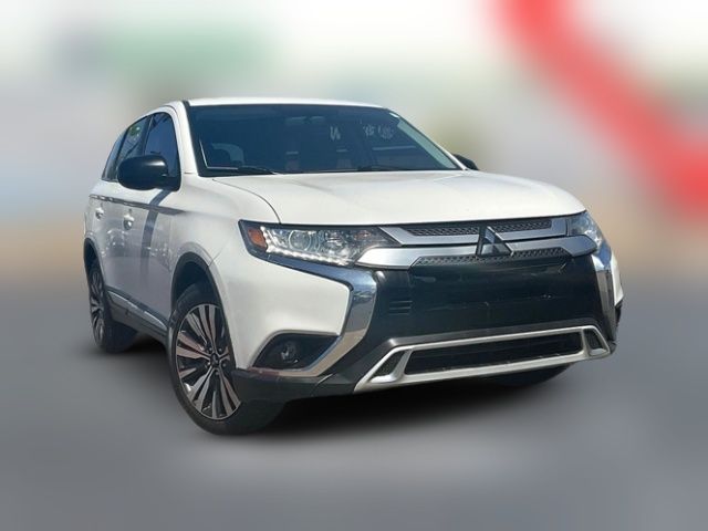 2019 Mitsubishi Outlander ES