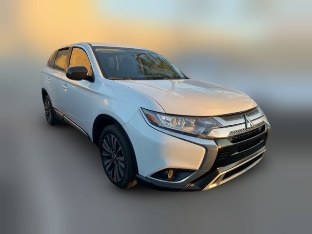 2019 Mitsubishi Outlander ES