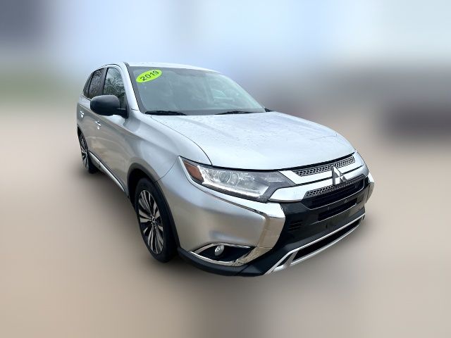 2019 Mitsubishi Outlander ES