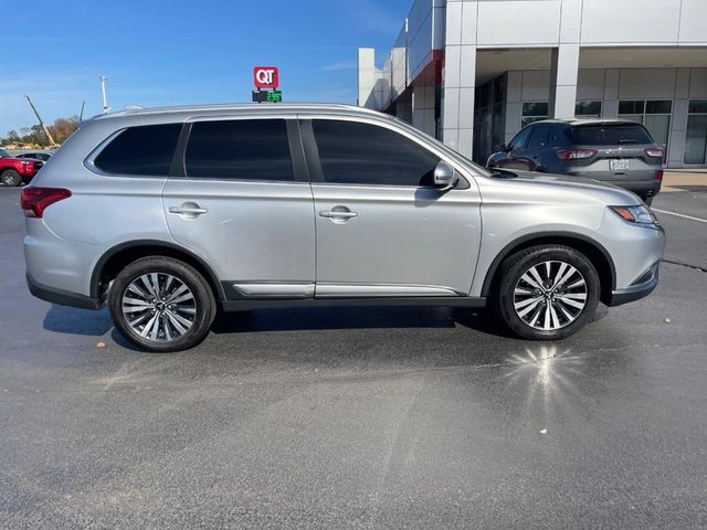 2019 Mitsubishi Outlander ES