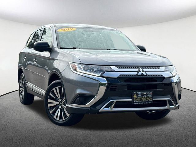 2019 Mitsubishi Outlander ES