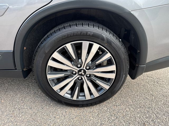 2019 Mitsubishi Outlander ES