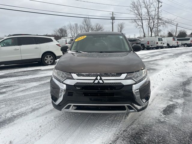 2019 Mitsubishi Outlander ES