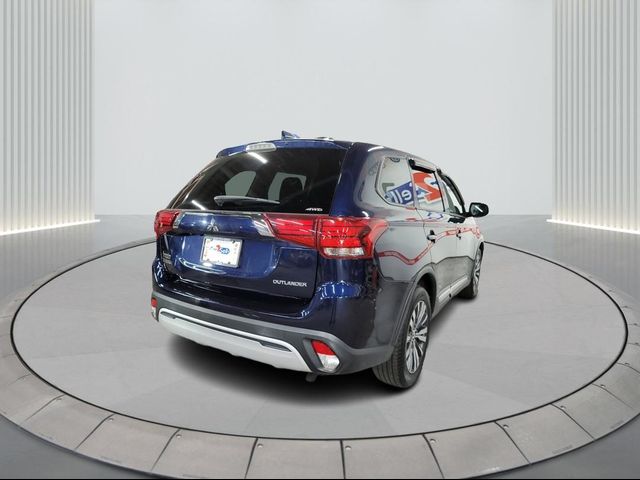 2019 Mitsubishi Outlander ES