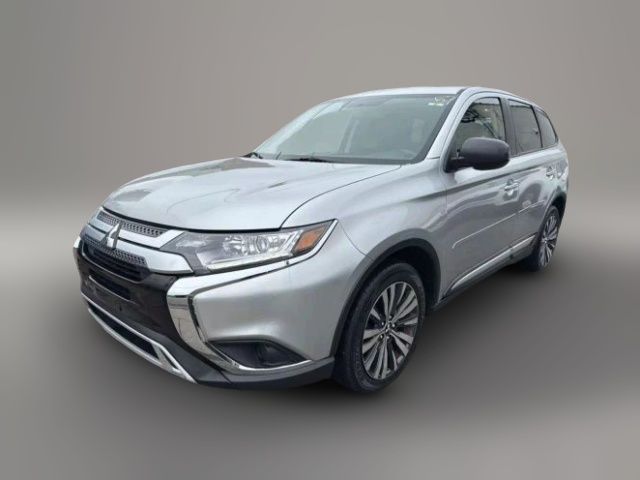 2019 Mitsubishi Outlander ES