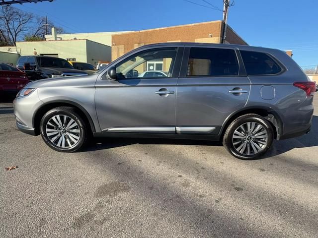 2019 Mitsubishi Outlander ES