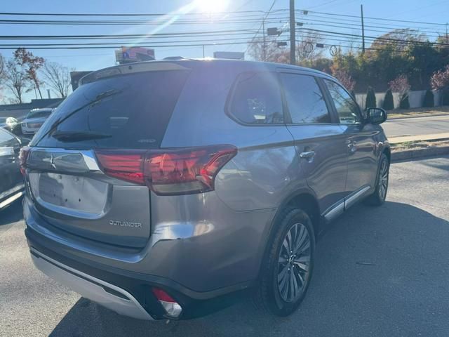 2019 Mitsubishi Outlander ES