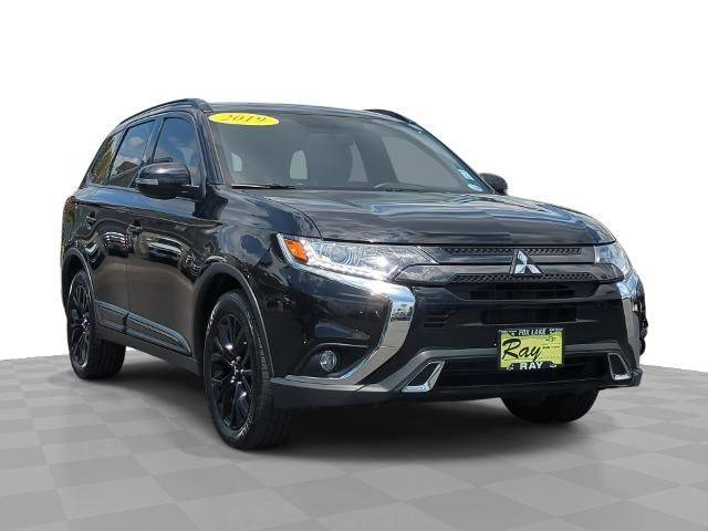 2019 Mitsubishi Outlander SE