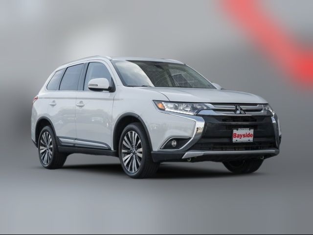 2019 Mitsubishi Outlander LE
