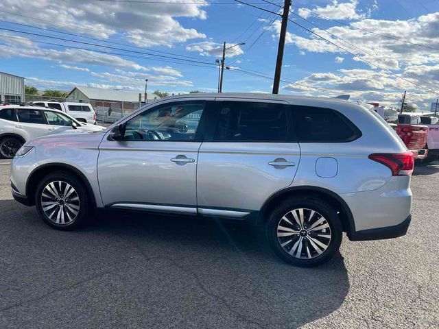 2019 Mitsubishi Outlander SE