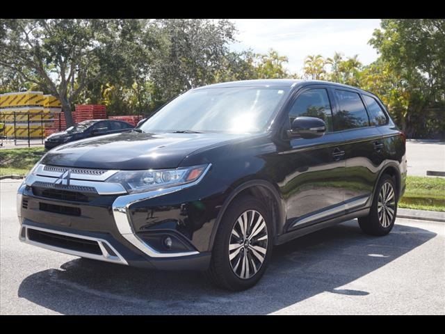 2019 Mitsubishi Outlander SE