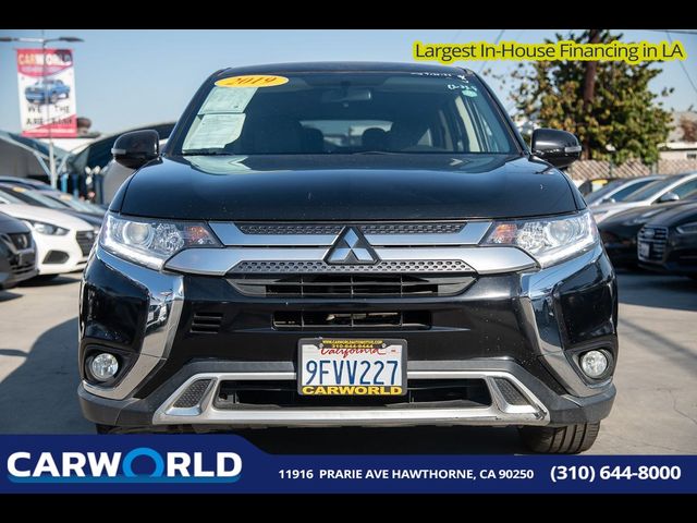 2019 Mitsubishi Outlander SE