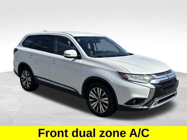 2019 Mitsubishi Outlander SE