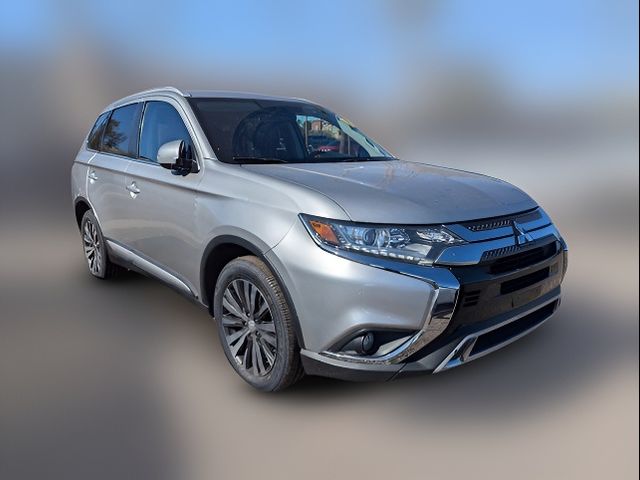 2019 Mitsubishi Outlander SE