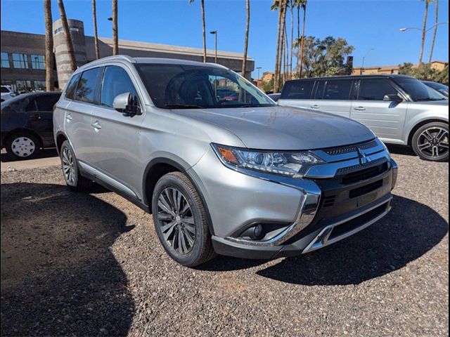 2019 Mitsubishi Outlander SE