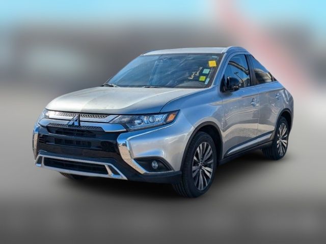 2019 Mitsubishi Outlander SE