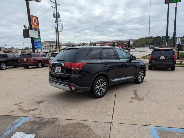 2019 Mitsubishi Outlander SE